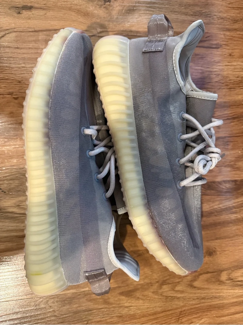 adidas Yeezy Boost 350 V2 Mono Mist Size 13 Pre-owned. Used very clean.